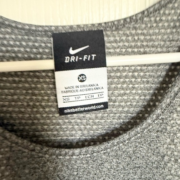 Nike: Dri-FIT Mesh Heather Gray Tank - Size XS - Picture 4 of 7
